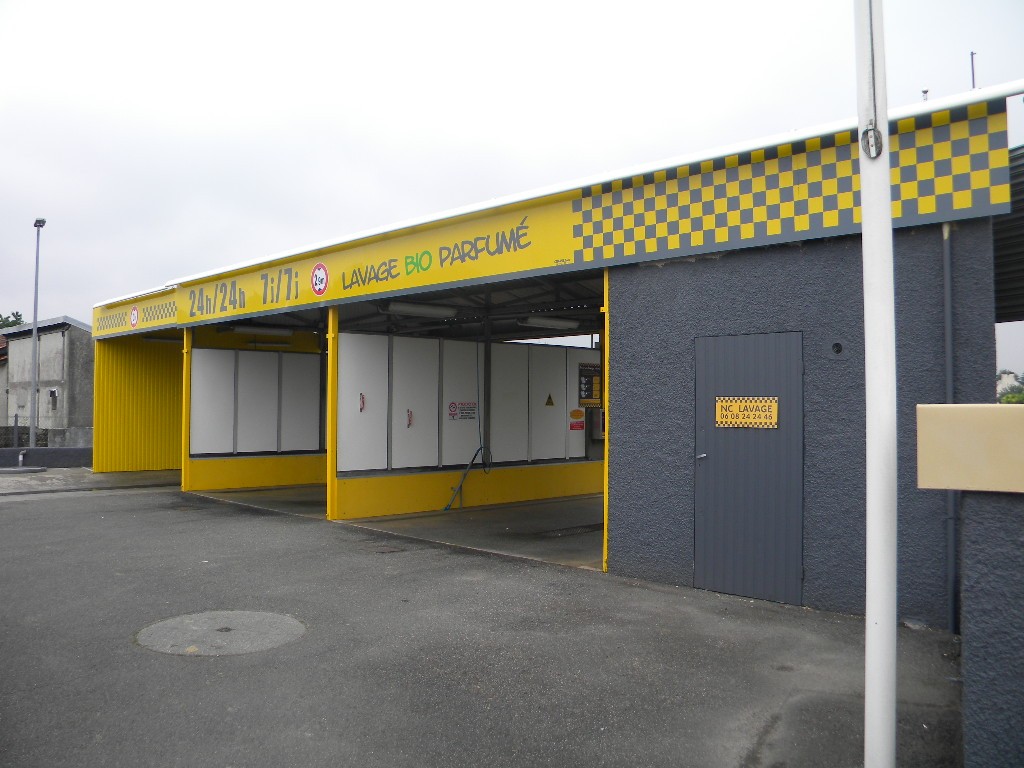 4x3 totem enseigne crea pub NC LAVAGE (6)